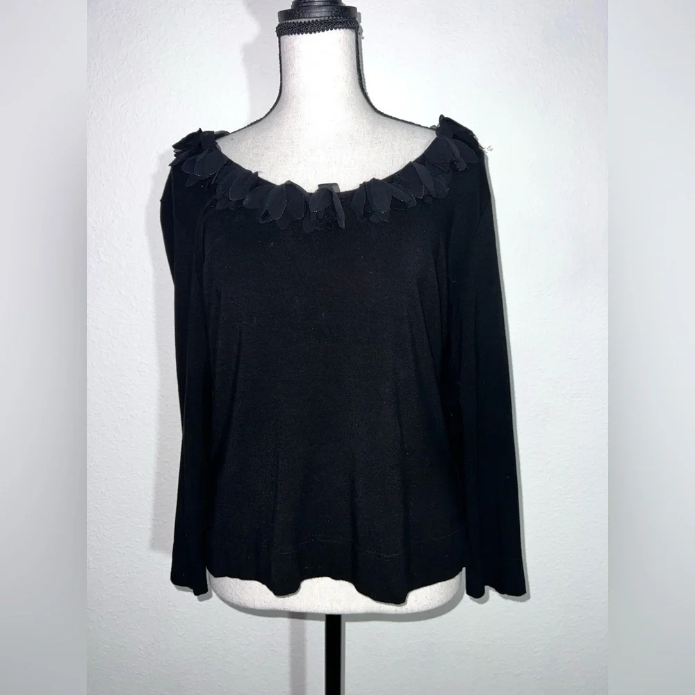 Boden Black Sweater Floral Applique‎ Neckline